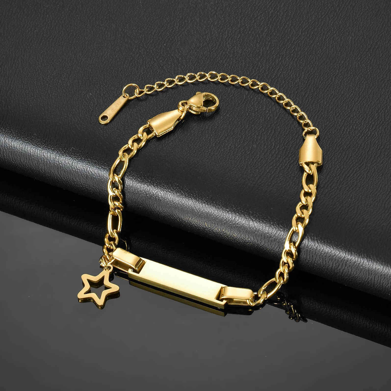 Atoztide Personalized Engrave Name Bracelet For Women Mother Kids Stainless Steel Heart Adjustable Figaro Chain Jewelry Gift